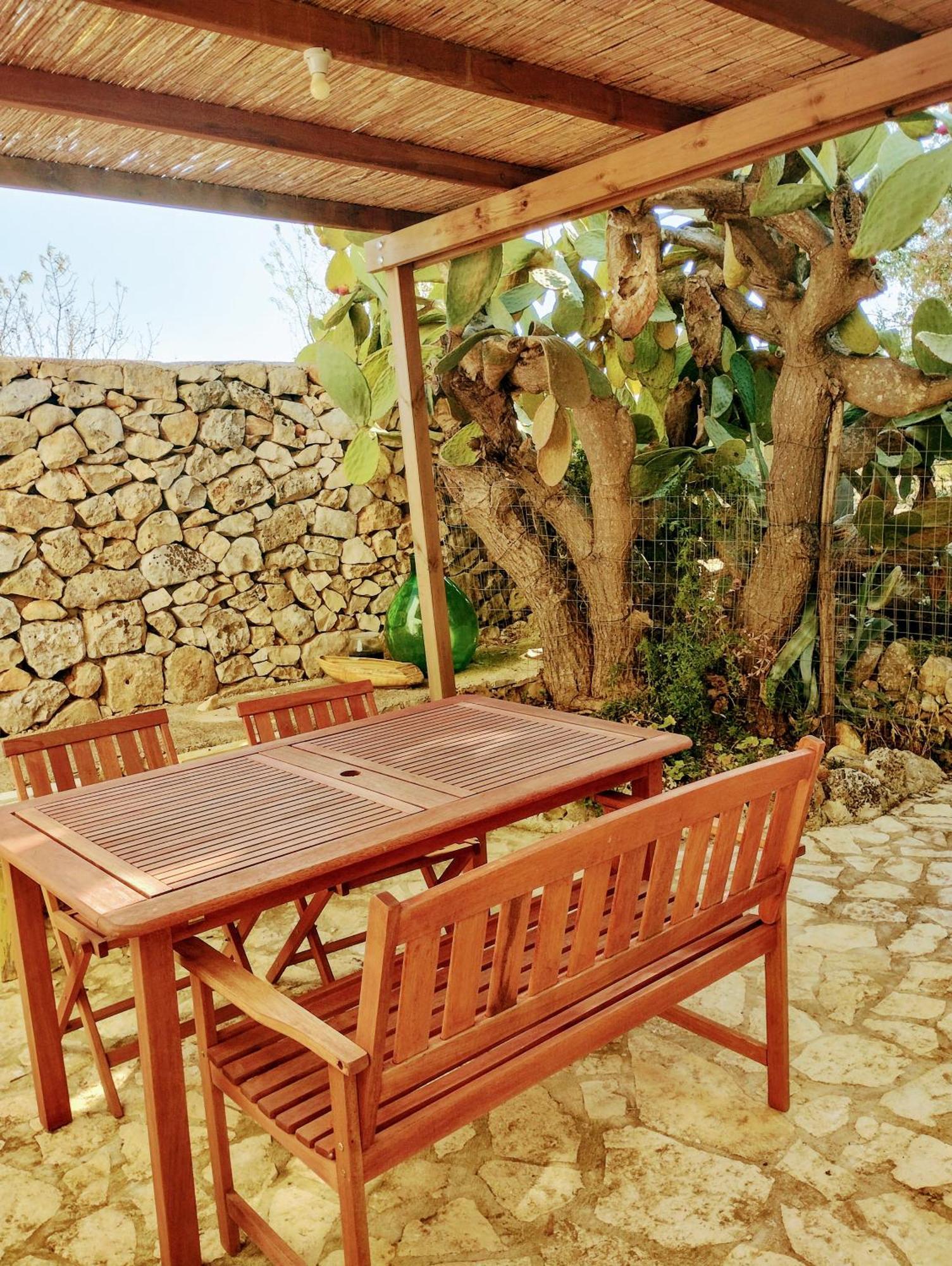 B&B Giovannarolla Green House 오스투니 외부 사진